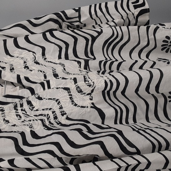 Chico's Wavy-Stripe Popover Tunic Top - Picture 3 of 10